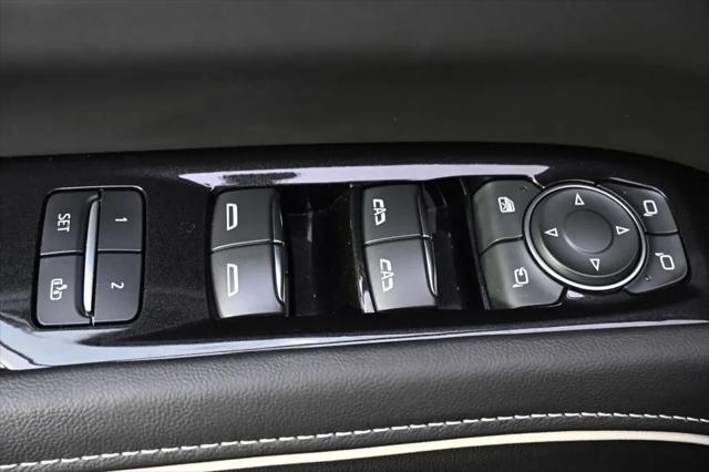 2023 Cadillac Escalade 4WD Sport Platinum