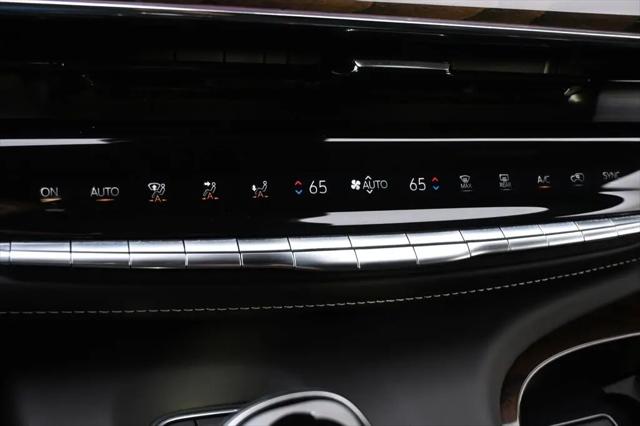 2023 Cadillac Escalade 4WD Sport Platinum