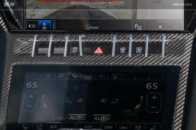 2022 Lamborghini Urus Standard