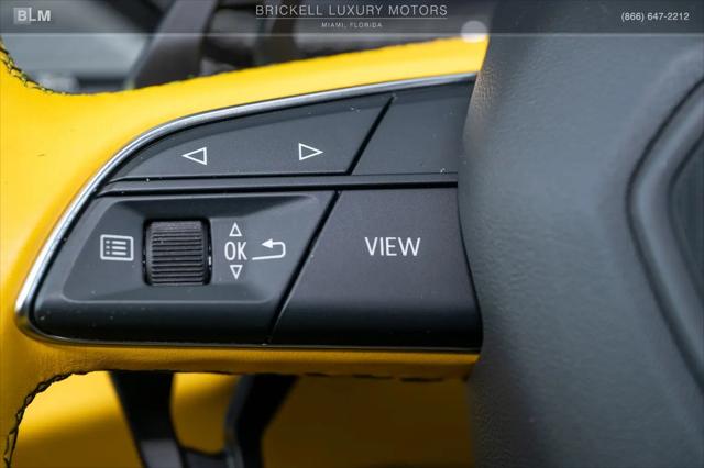 2022 Lamborghini Urus Standard