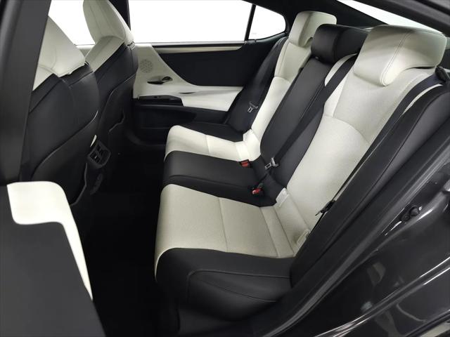 2025 Lexus ES 350 F SPORT Handling