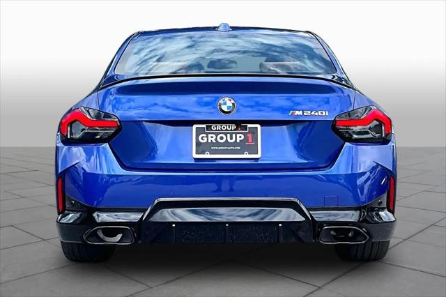 2023 BMW M240 i