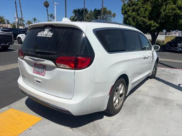 2018 Chrysler Pacifica Touring L