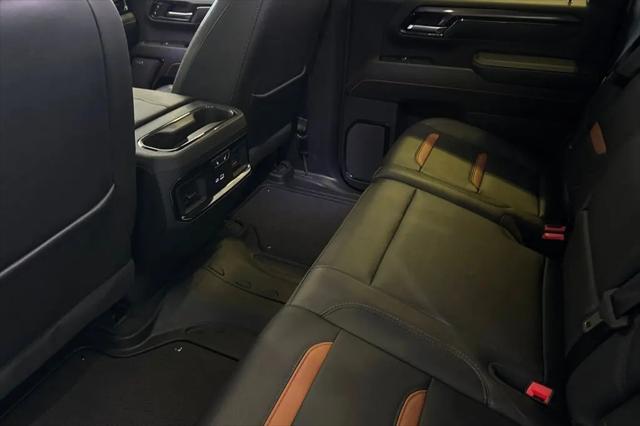 2025 GMC Sierra 2500HD 4WD Crew Cab Standard Bed AT4