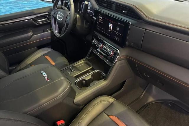 2025 GMC Sierra 2500HD 4WD Crew Cab Standard Bed AT4