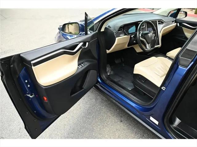 2017 Tesla Model X 75D