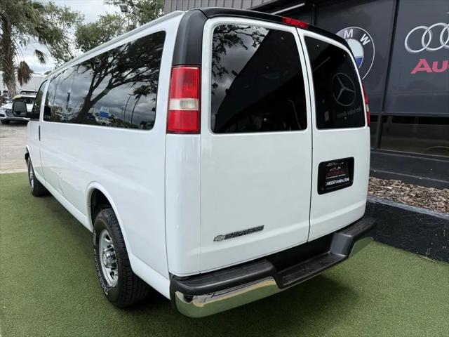 2017 Chevrolet Express LT