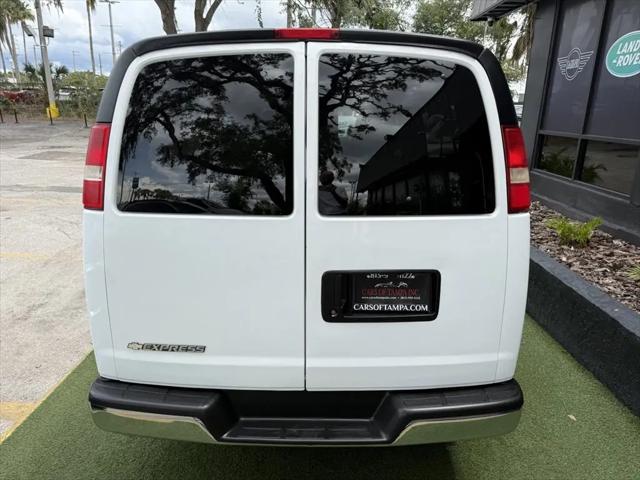 2017 Chevrolet Express LT