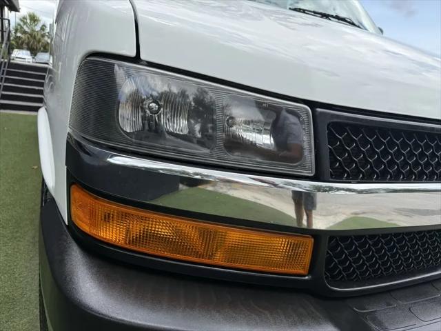2017 Chevrolet Express LT