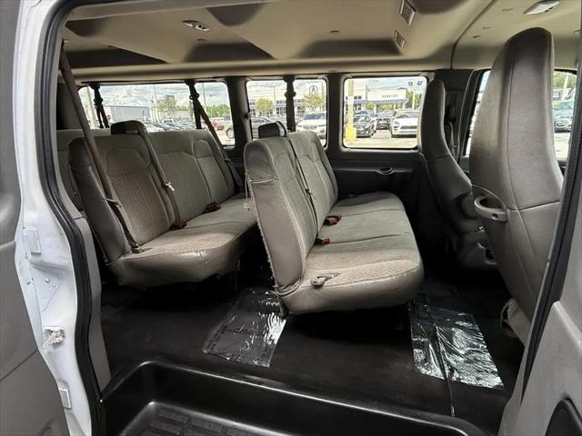 2017 Chevrolet Express LT
