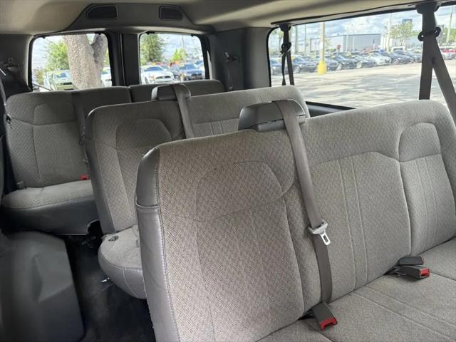 2017 Chevrolet Express LT