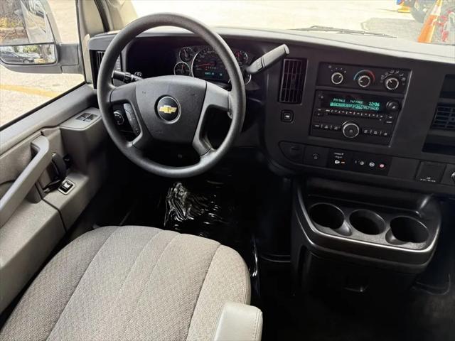 2017 Chevrolet Express LT