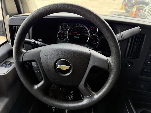 2017 Chevrolet Express LT