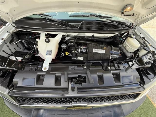 2017 Chevrolet Express LT