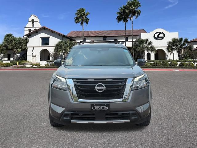 2024 Nissan Pathfinder Platinum FWD