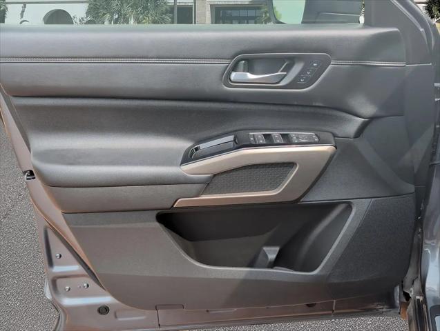 2024 Nissan Pathfinder Platinum FWD