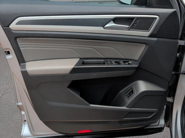 2021 Volkswagen Atlas Cross Sport 3.6L V6 SE w/Technology R-Line