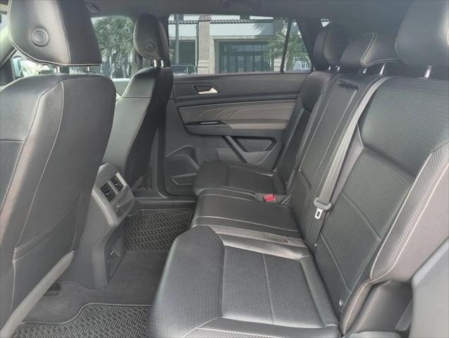2021 Volkswagen Atlas Cross Sport 3.6L V6 SE w/Technology R-Line