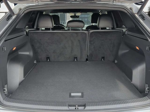 2021 Volkswagen Atlas Cross Sport 3.6L V6 SE w/Technology R-Line