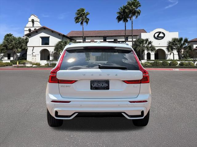2024 Volvo XC60 Recharge T8 Core Dark Theme