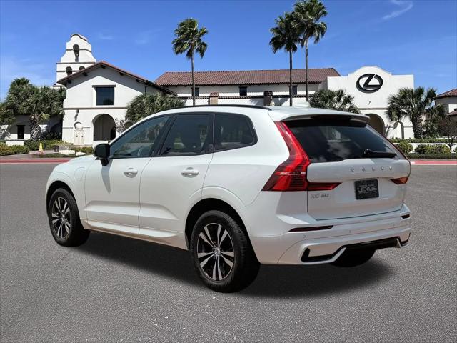 2024 Volvo XC60 Recharge T8 Core Dark Theme