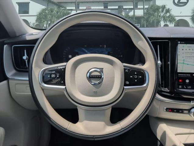 2024 Volvo XC60 Recharge T8 Core Dark Theme