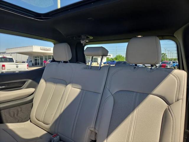2026 Jeep Grand Wagoneer Summit Obsidian 4x4
