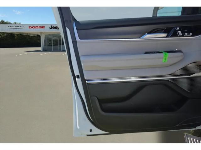 2026 Jeep Grand Wagoneer Summit Obsidian 4x4