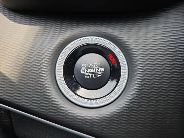 2026 Jeep Grand Cherokee Laredo 4x2