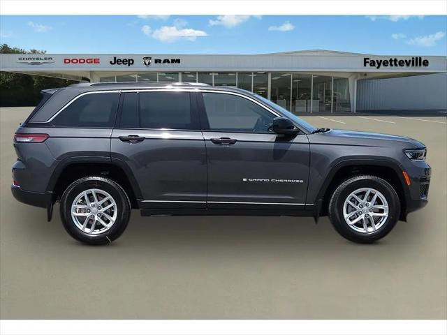 2026 Jeep Grand Cherokee Laredo 4x2