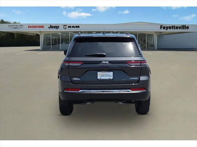 2026 Jeep Grand Cherokee Laredo 4x2