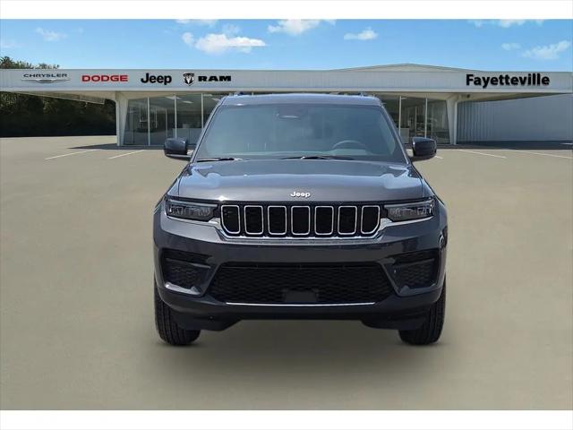 2026 Jeep Grand Cherokee Laredo 4x2