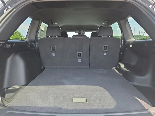 2026 Jeep Grand Cherokee Laredo 4x2