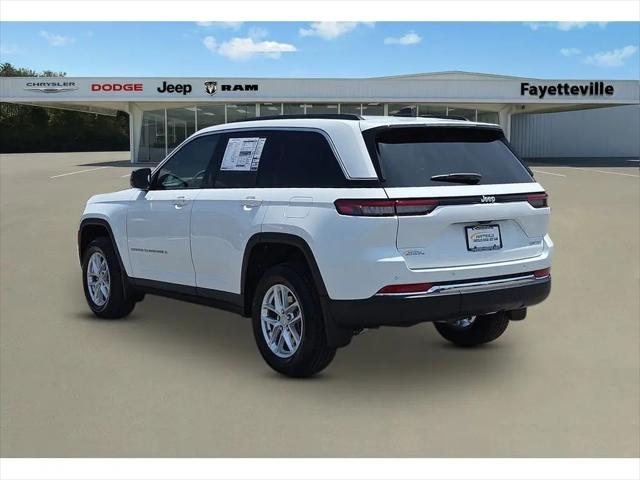 2026 Jeep Grand Cherokee Laredo 4x2