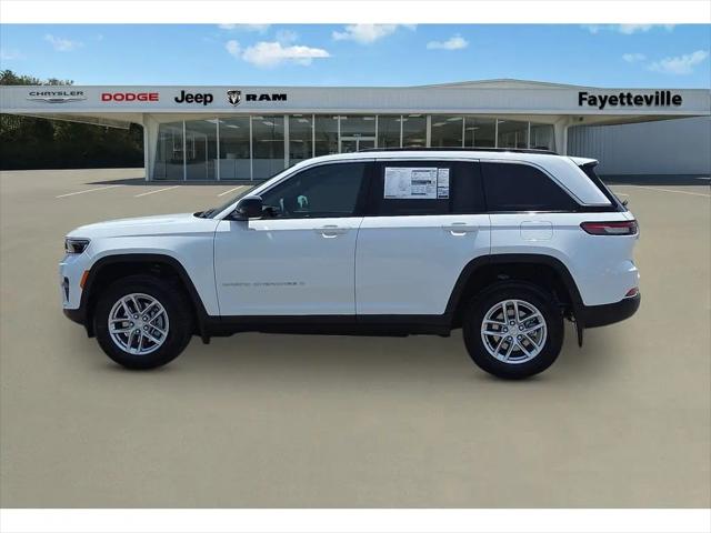 2026 Jeep Grand Cherokee Laredo 4x2