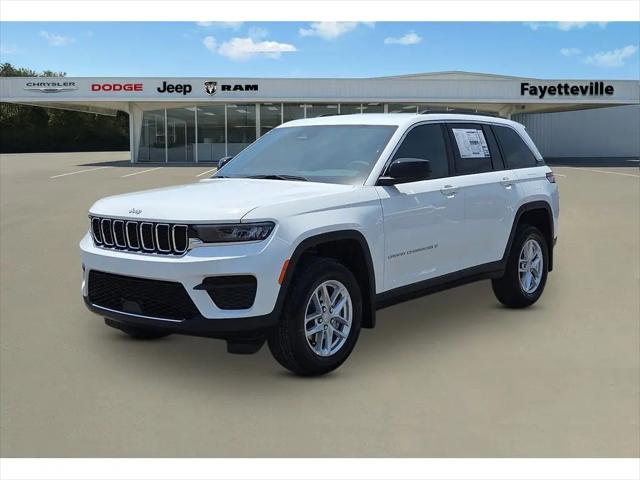 2026 Jeep Grand Cherokee Laredo 4x2
