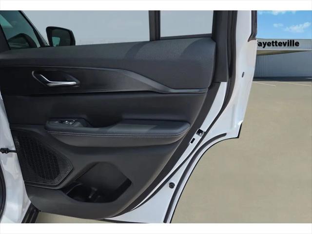 2026 Jeep Grand Cherokee Laredo 4x2