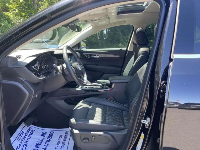 2022 Buick Envision FWD Avenir