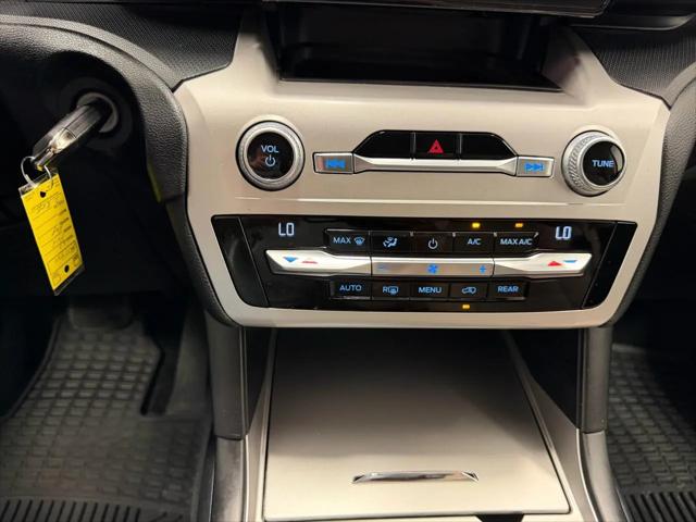 2021 Ford Explorer Base