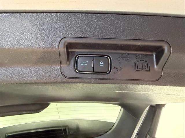 2021 Ford Explorer Base