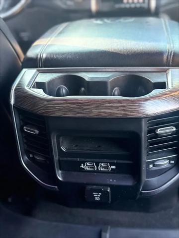 2020 Ram 1500 Laramie Crew Cab 4x4 5'7" Box