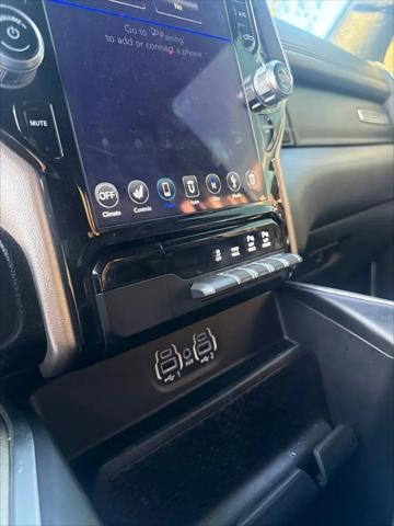 2020 Ram 1500 Laramie Crew Cab 4x4 5'7" Box