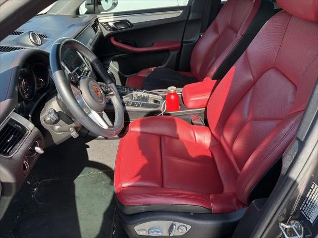 2018 Porsche Macan Macan