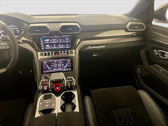2024 Lamborghini Urus Performante