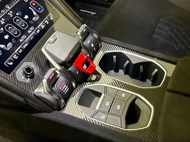 2024 Lamborghini Urus Performante