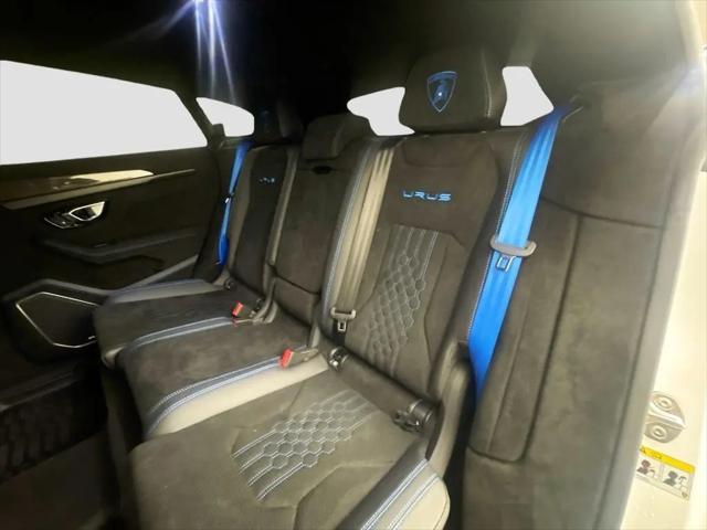 2024 Lamborghini Urus Performante