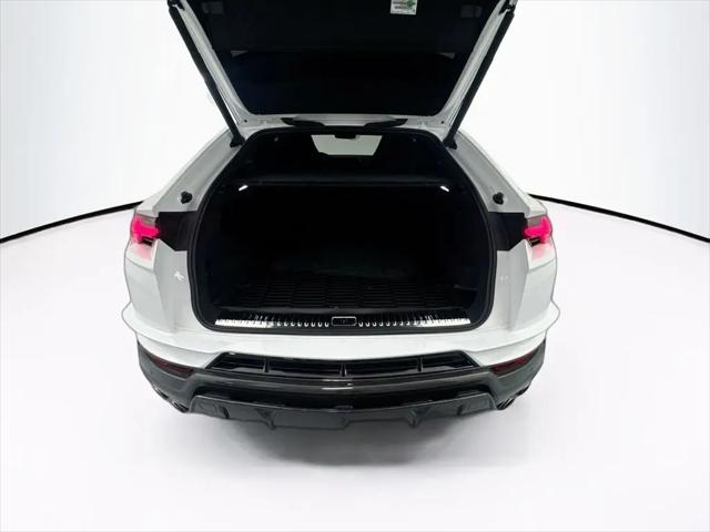 2024 Lamborghini Urus Performante