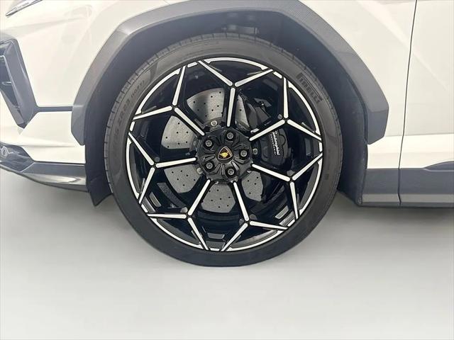2024 Lamborghini Urus Performante