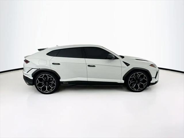 2024 Lamborghini Urus Performante