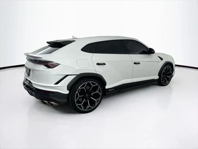 2024 Lamborghini Urus Performante